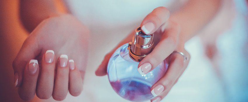 welk-parfum-stop-je-deze-zomer-in-je-toiletzak-post
